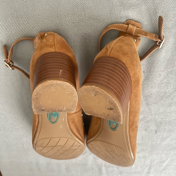 Montana Mary Jane women's shoes camel color suede size 8m - Picture 14 of 15